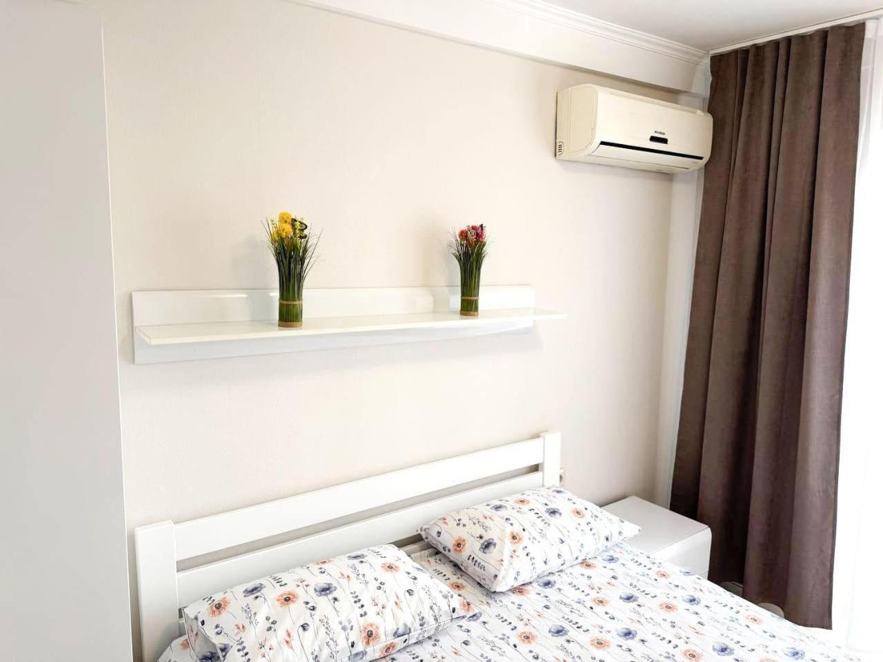 Artal Apartment On Obolonskyi Avenue 16A Kiev Luaran gambar
